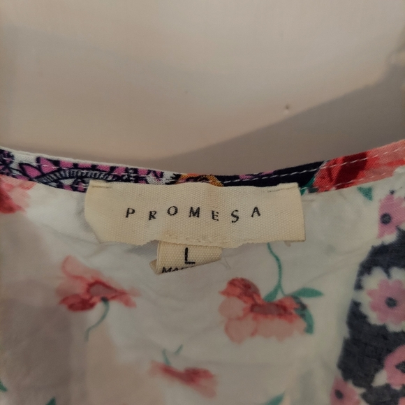 Promesa Patchwork Wrap Tank - Picture 5 of 5